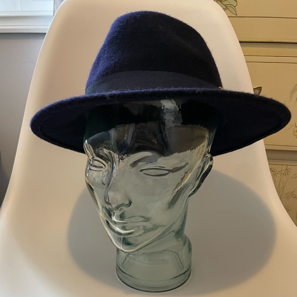 Banana Republic Fedora - Picture 1 of 5